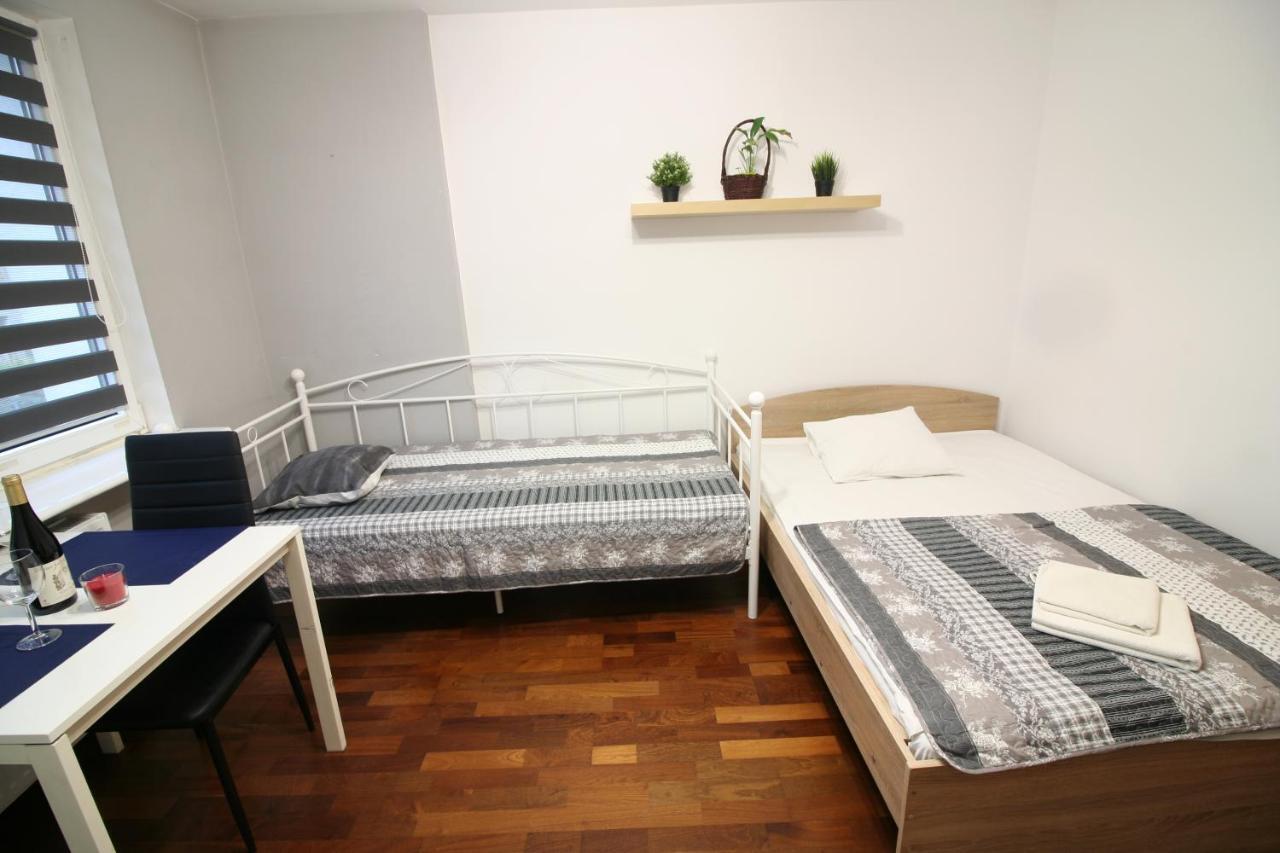 Apartamenty Varsovie Twarda City Exterior foto